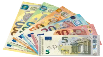 تحديثات الصرف.. أسعار تغيير العملات العربية والأجنبية أمام الجنيه في تعاملات السبت المصري